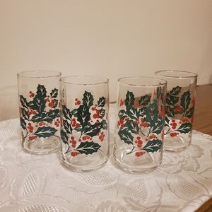 Set of 4 Vintage Crisa Holly Leaves & Berries Christmas Drinking Glasses